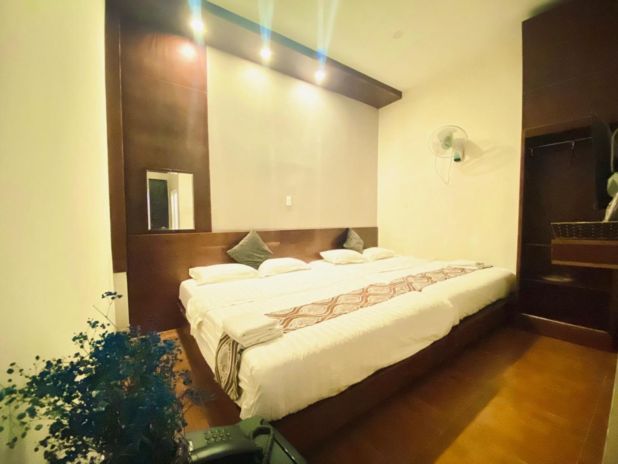 Hong My Hotel Kon Tum Exterior photo