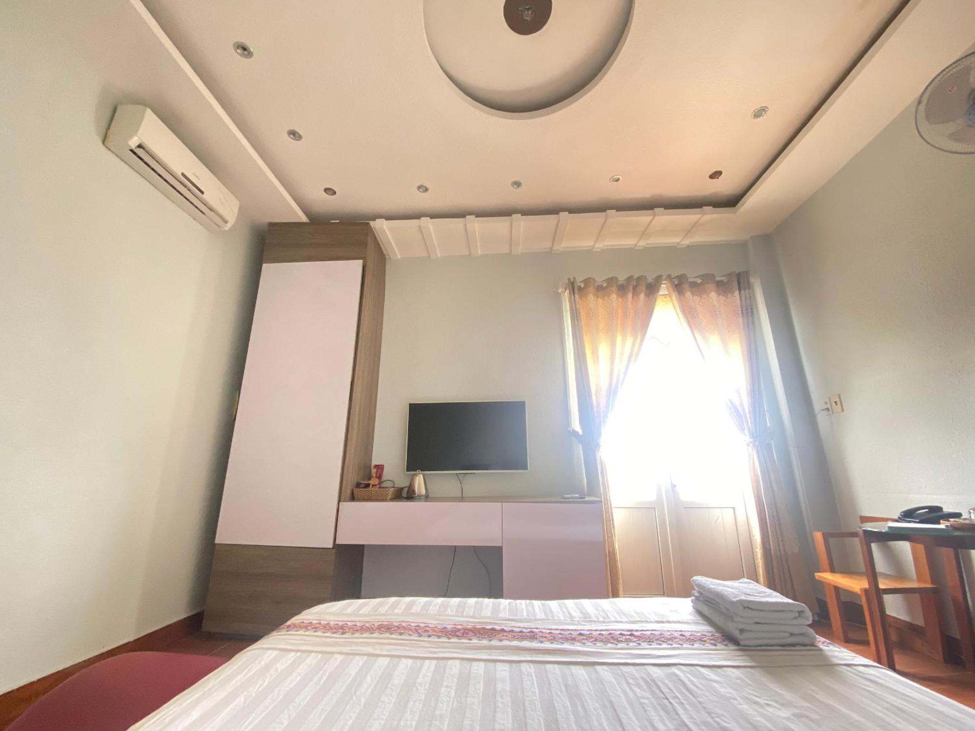 Hong My Hotel Kon Tum Exterior photo