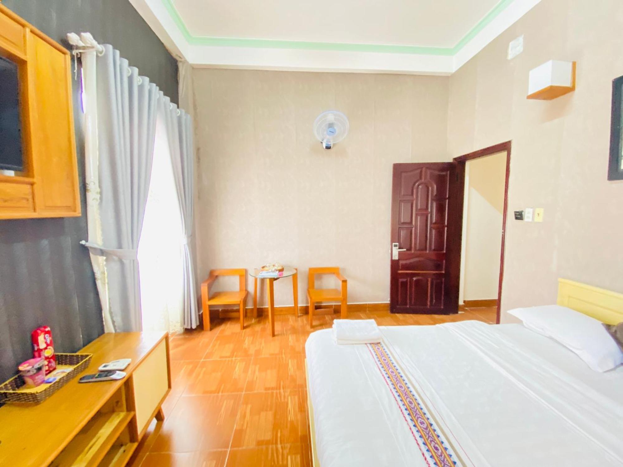 Hong My Hotel Kon Tum Exterior photo